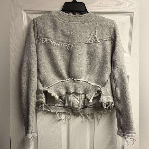 Free People Gray Distressed High/Low Cropped Jacket Size Medium - Picture 5 of 7
